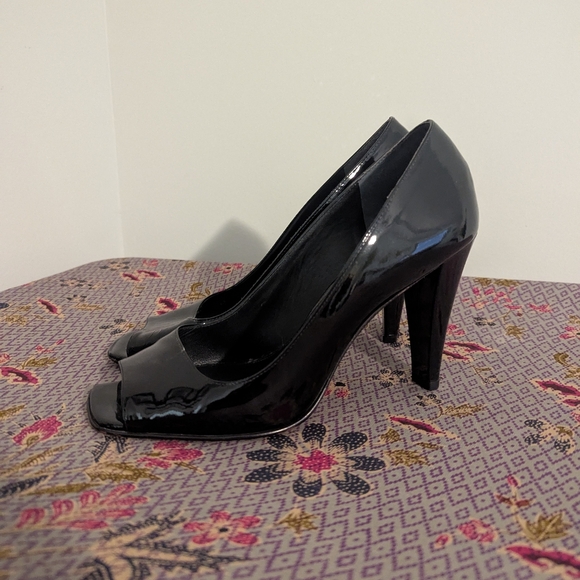 J. Vincent Patent Leather Heels - Picture 3 of 7